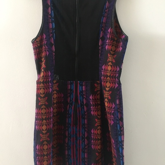 Black / Multi-Colored Sleeveless Dress by Lush (M) - Picture 4 of 7